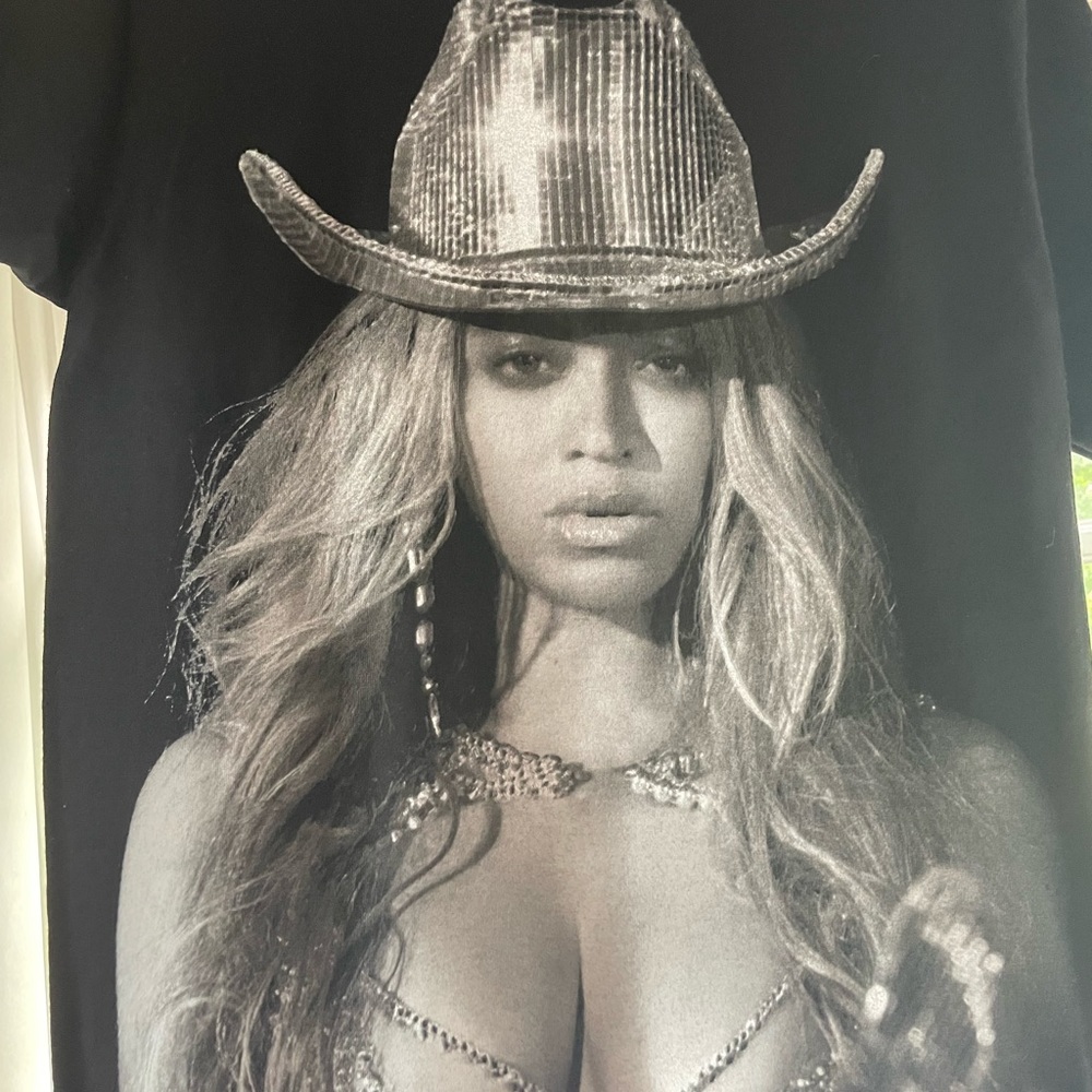 Beyonce Renaissance Tour tshirt - Picture 4 of 6